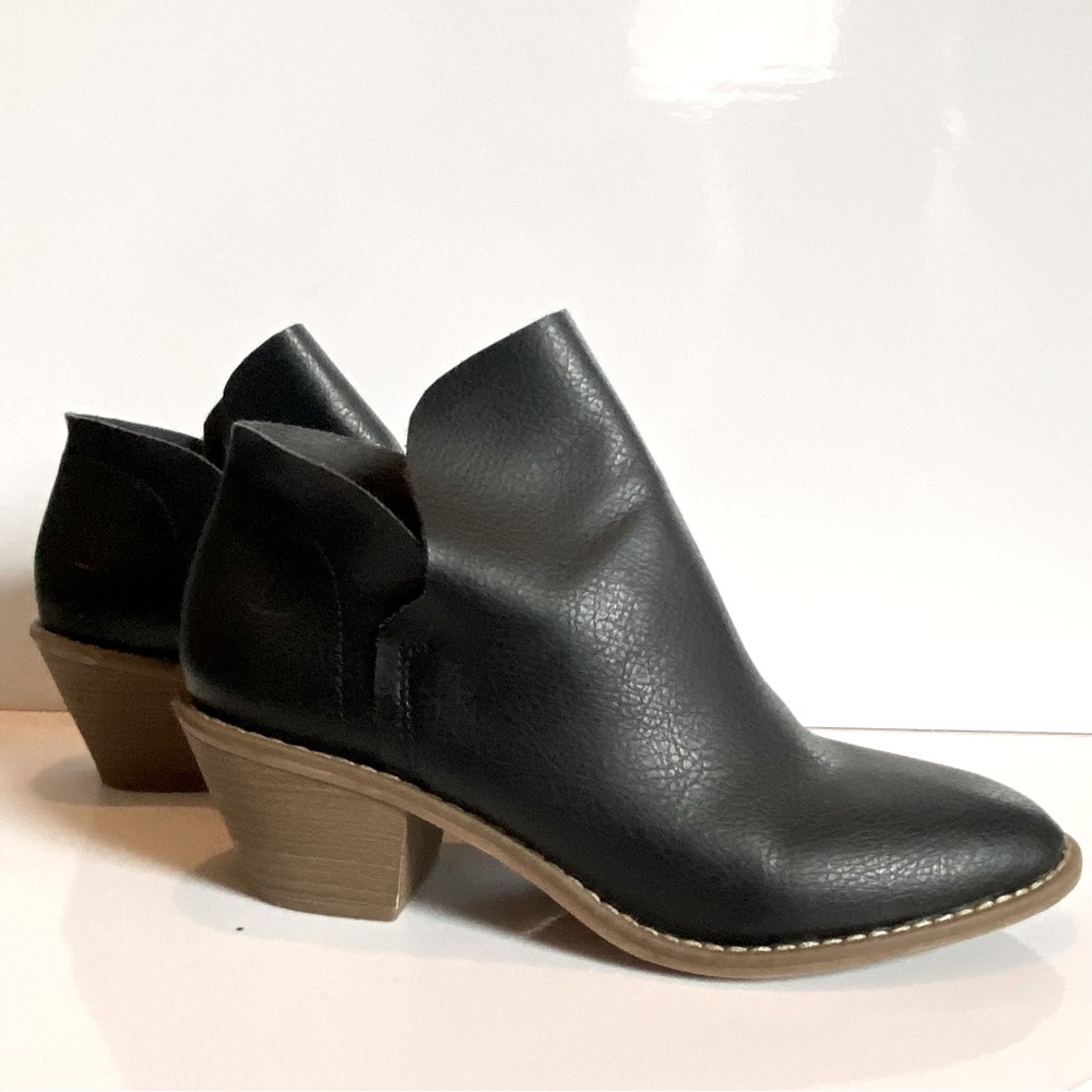 Black ankle booties